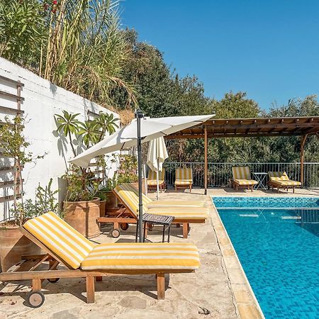 Archondia House - Holiday Apartments With Pool كالافاسوس المظهر الخارجي الصورة